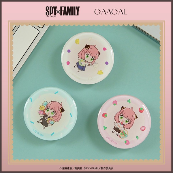 Photo of “SPY×FAMILY” Anya’s casual illustrations are cute for adults♪ 9 types of “GAACAL” collaboration items including 3in1 charger | I Am Anime