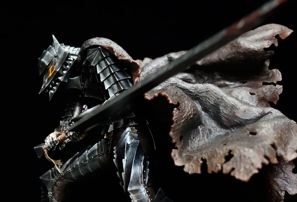 a-statue-commemorating-the-original-author-of-“berserk”,-kentaro-miura,-appears!-“berserker”-guts-is-made-into-a-three-dimensional-model-with-the-theme-of-“motion”