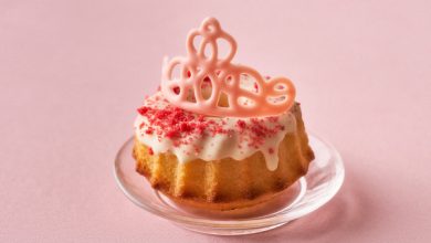 Photo of There will also be cakes modeled after the movie version of “Bell Rose” and “Tiara,” as well as sweet and sour tarts…♪ A gorgeous afternoon tea will be held!