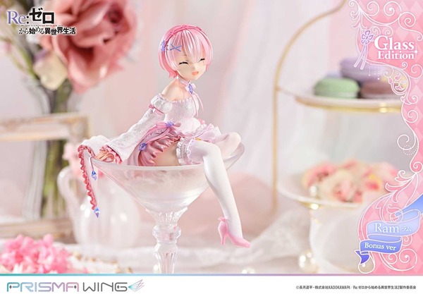 “re:zero”-“it’s-already-cute-enough”-lamb-is-dressed-in-a-slit-on-top-of-the-glass♪-an-elegant-figure-has-been-released!