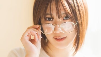 Photo of “Uma Musume” voice actor Natsuyoshi Yuko transforms into a “glass girl” ♪ She also strums her personal guitar! 1st photo book cuts released